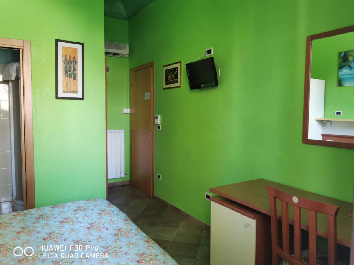 Porto Recanati Zimmer Exterior photo